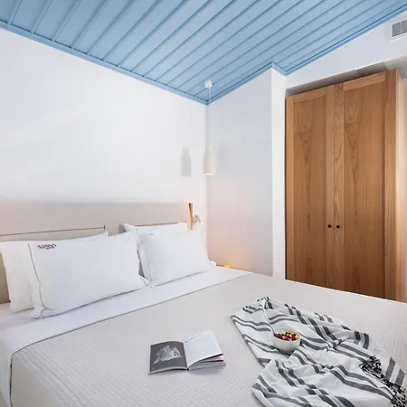 Ξενοδοχείο με διαμερίσματα Sourinis Luxury Λιμενάρια
