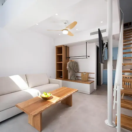 Sourinis Luxury Aparthotel 4*