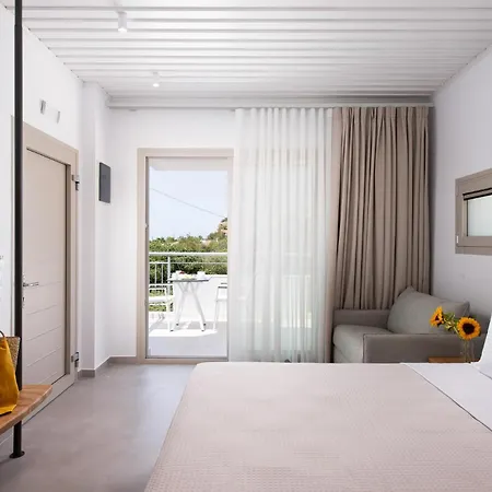 Sourinis Luxury Aparthotel